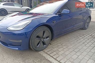 Седан Tesla Model 3 2018 в Луцке