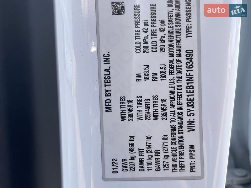 Седан Tesla Model 3 2022 в Киеве