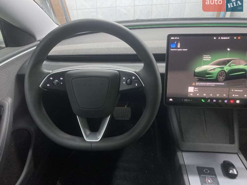 Седан Tesla Model 3 2024 в Києві