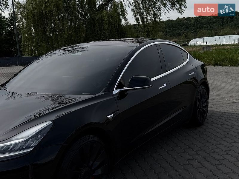Седан Tesla Model 3 2018 в Виноградове фото 3 Седан Tesla Model 3 2018 в Виноградове