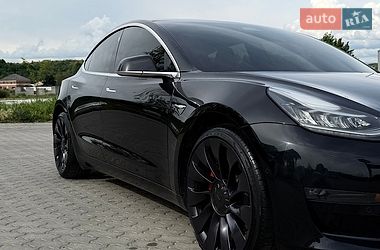 Седан Tesla Model 3 2018 в Виноградове фото 9 Седан Tesla Model 3 2018 в Виноградове