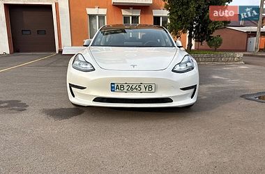 Седан Tesla Model 3 2022 в Черкассах