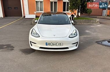 Седан Tesla Model 3 2022 в Черкассах