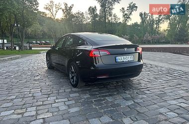 Седан Tesla Model 3 2023 в Киеве