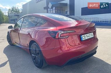 Седан Tesla Model 3 2024 в Чернигове