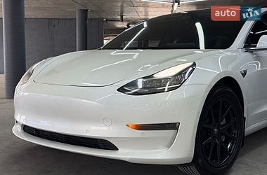 Седан Tesla Model 3 2019 в Одесі
