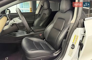 Седан Tesla Model 3 2019 в Одесі