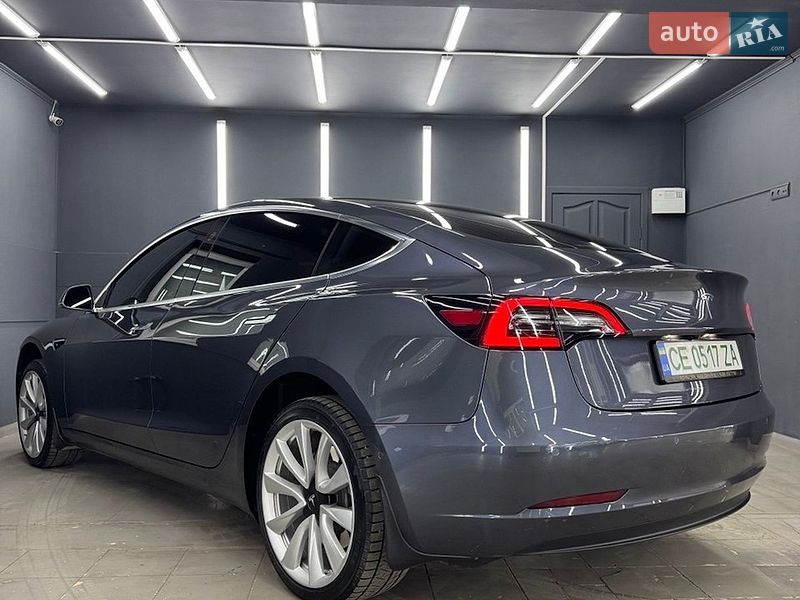 Седан Tesla Model 3 2019 в Коломые