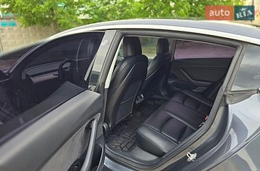 Седан Tesla Model 3 2020 в Киеве