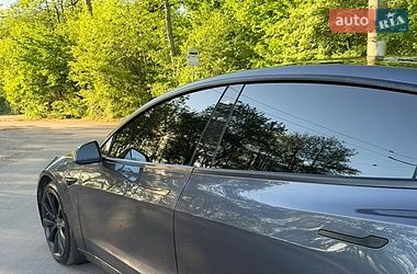 Седан Tesla Model 3 2021 в Львове