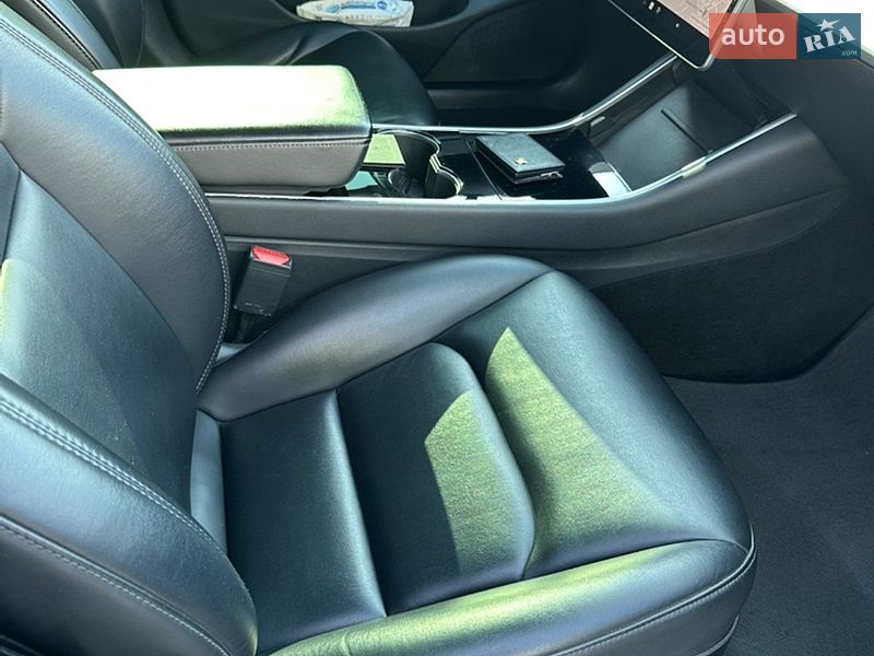 Седан Tesla Model 3 2018 в Каменец-Подольском