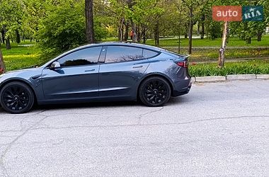 Седан Tesla Model 3 2021 в Запоріжжі