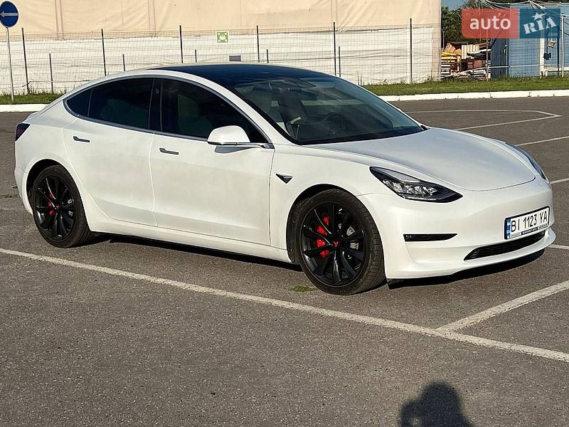 Tesla Model 3 2020