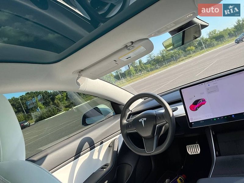 Седан Tesla Model 3 2020 в Запорожье