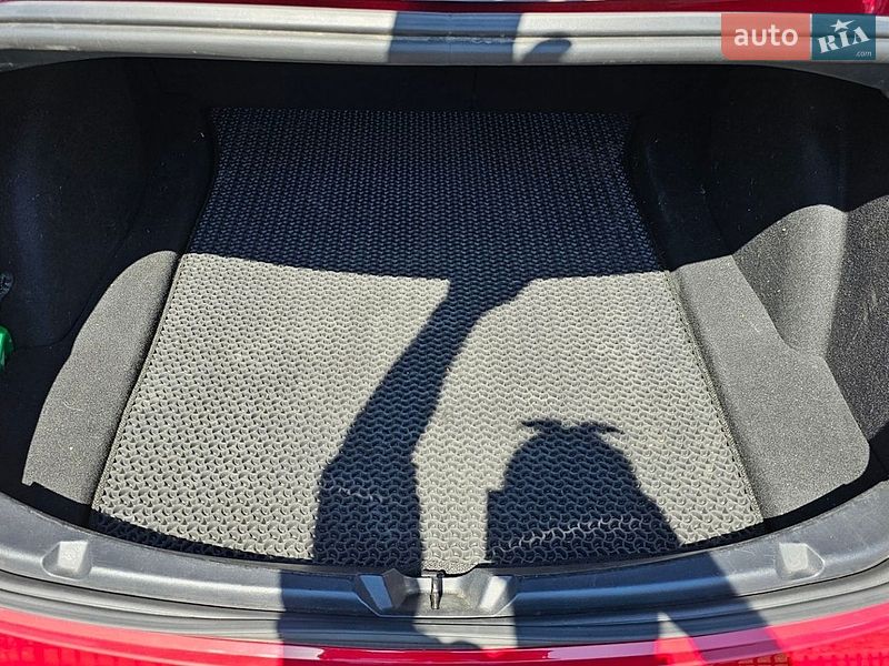 Седан Tesla Model 3 2018 в Днепре