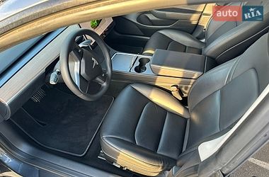 Седан Tesla Model 3 2023 в Киеве