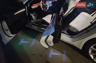 Седан Tesla Model 3 2022 в Кривом Роге