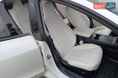 Седан Tesla Model 3 2022 в Кривом Роге