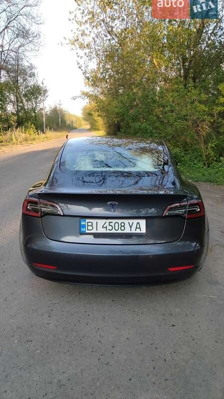 Седан Tesla Model 3 2021 в Полтаве