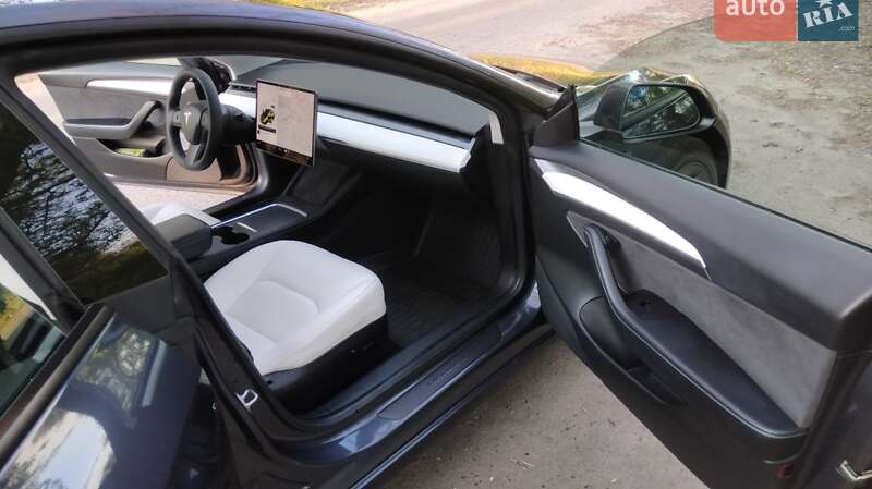 Седан Tesla Model 3 2021 в Полтаве