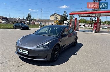 Седан Tesla Model 3 2022 в Вінниці