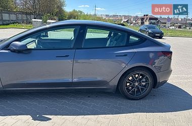 Седан Tesla Model 3 2022 в Виннице