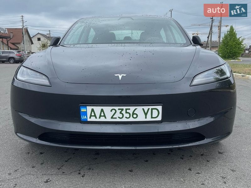 Седан Tesla Model 3 2025 в Києві