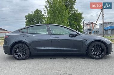 Седан Tesla Model 3 2025 в Києві