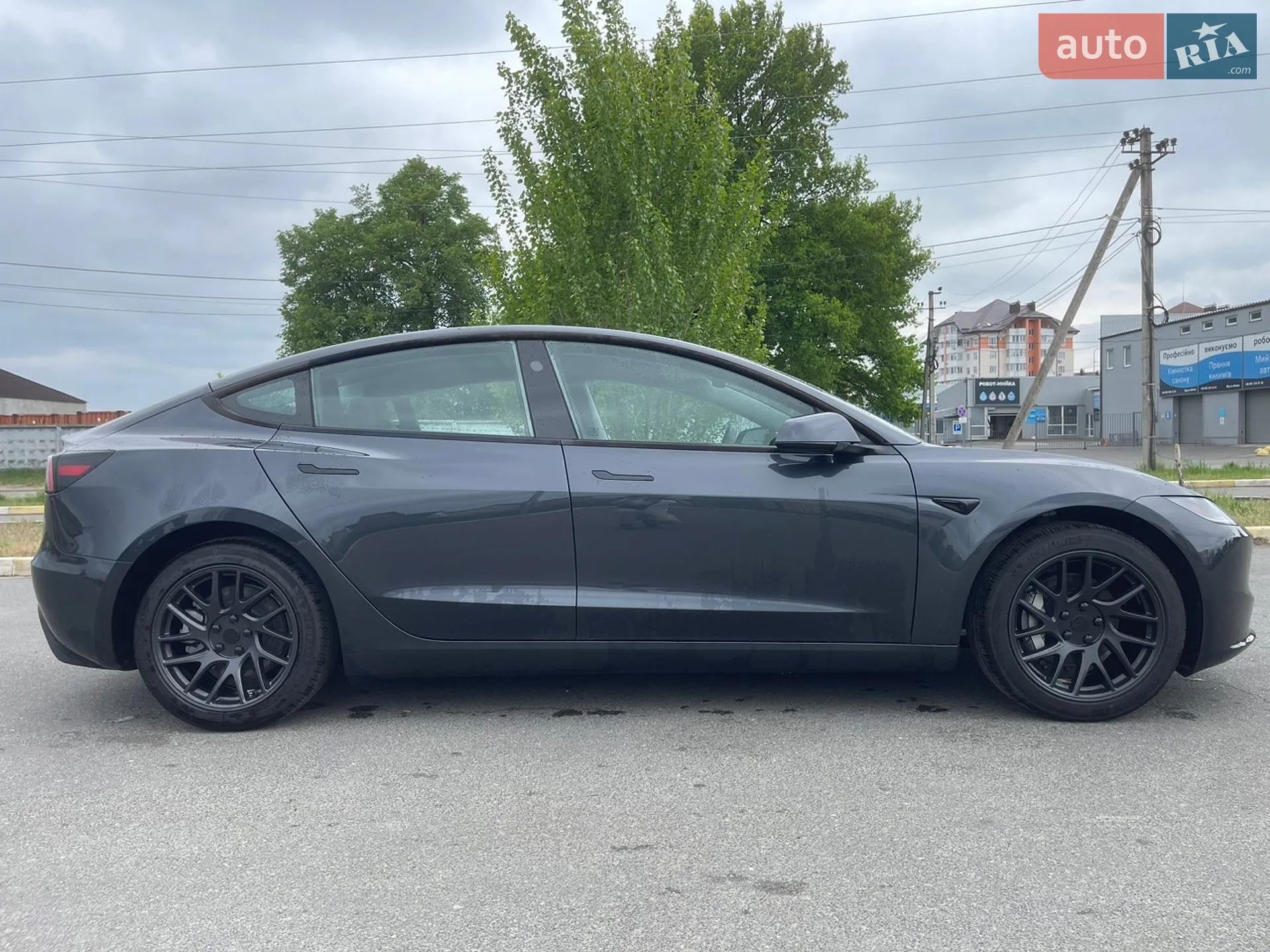 2025 Tesla Model 3 - мініатюра 10