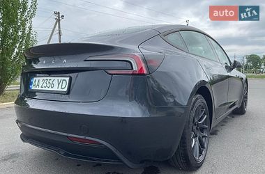 Седан Tesla Model 3 2025 в Києві