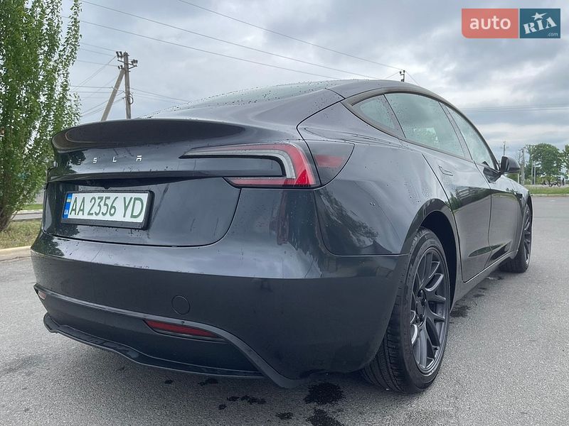 Седан Tesla Model 3 2025 в Києві