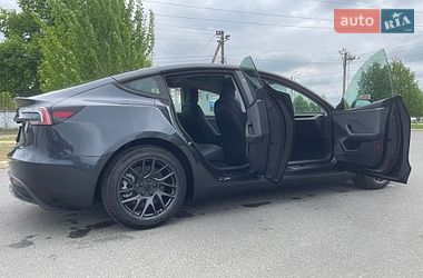 Седан Tesla Model 3 2025 в Києві