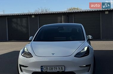 Седан Tesla Model 3 2022 в Чернігові