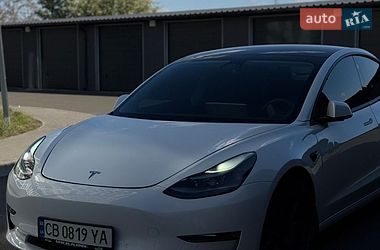 Седан Tesla Model 3 2022 в Чернігові