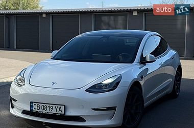 Седан Tesla Model 3 2022 в Чернигове