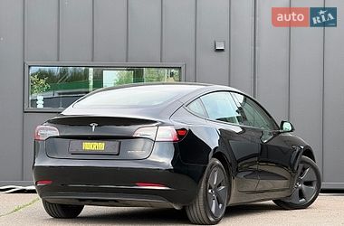 Седан Tesla Model 3 2021 в Києві