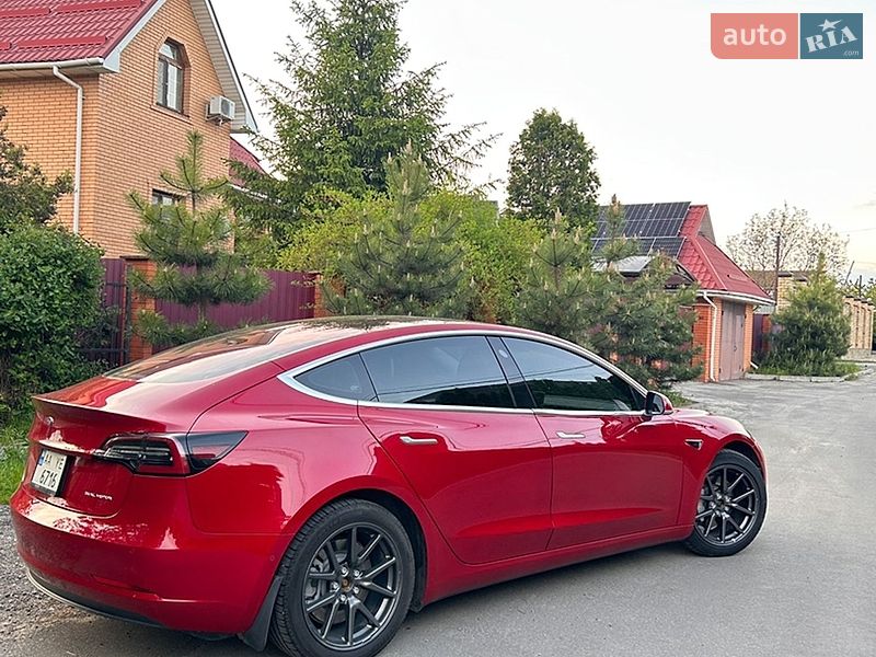 Седан Tesla Model 3 2018 в Киеве фото 5 Седан Tesla Model 3 2018 в Киеве