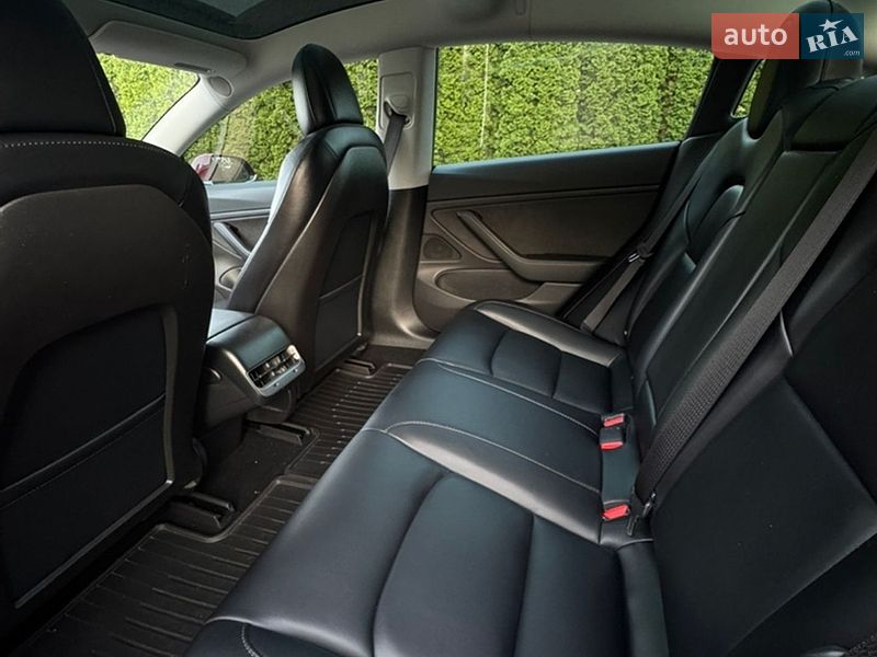 Седан Tesla Model 3 2018 в Киеве фото 12 Седан Tesla Model 3 2018 в Киеве
