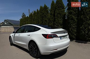 Седан Tesla Model 3 2021 в Ивано-Франковске