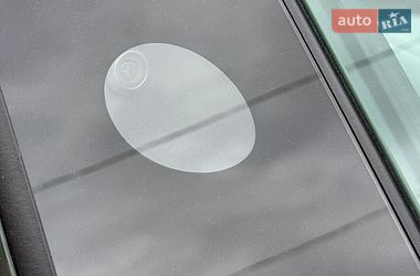 Седан Tesla Model 3 2025 в Луцьку