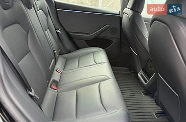 Седан Tesla Model 3 2025 в Луцьку