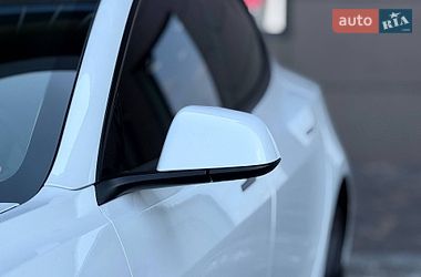 Седан Tesla Model 3 2022 в Кривому Розі