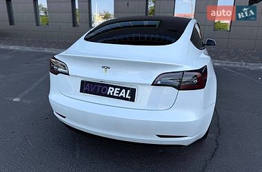 Седан Tesla Model 3 2022 в Кривому Розі