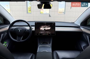 Седан Tesla Model 3 2022 в Кривому Розі