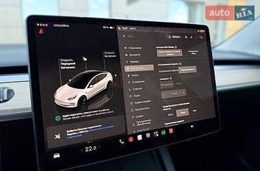 Седан Tesla Model 3 2022 в Кривому Розі