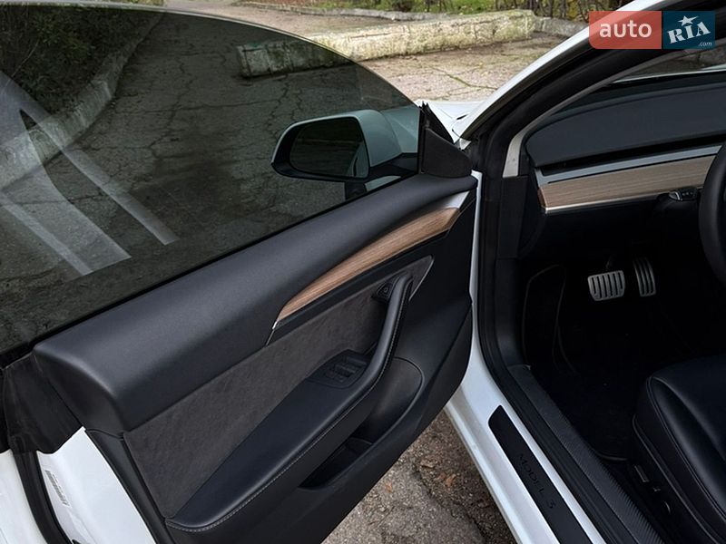 Седан Tesla Model 3 2023 в Одессе фото 11 Седан Tesla Model 3 2023 в Одессе