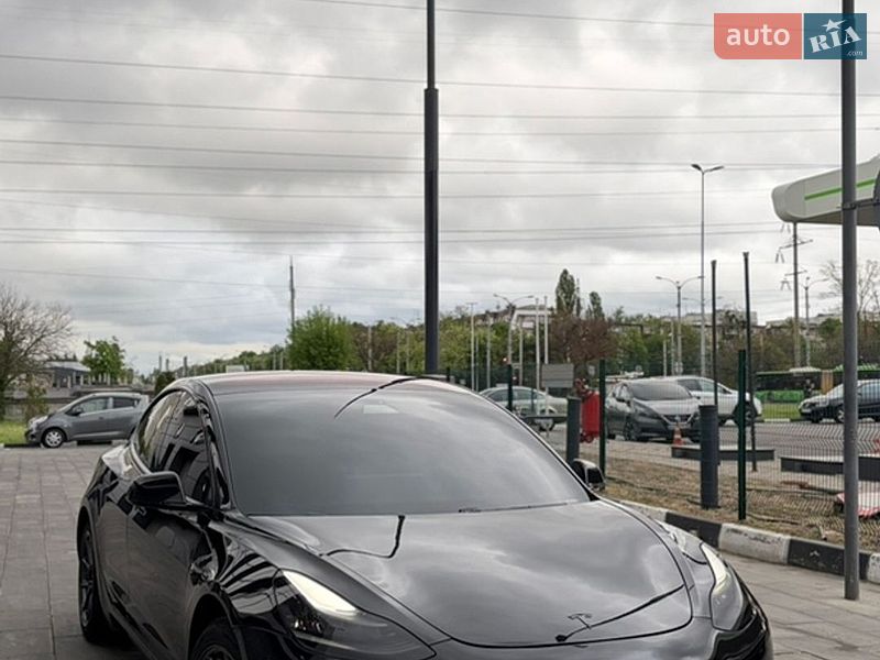 Седан Tesla Model 3 2018 в Харькове
