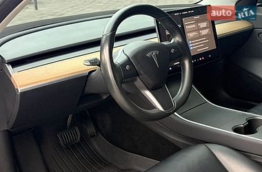 Седан Tesla Model 3 2018 в Харькове