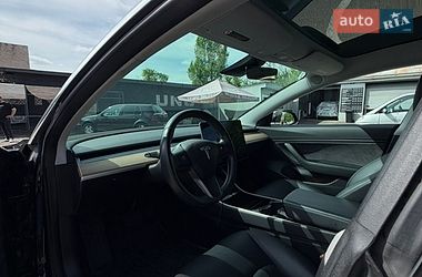 Седан Tesla Model 3 2018 в Киеве