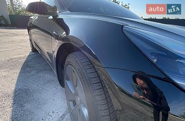 Седан Tesla Model 3 2022 в Кривом Роге